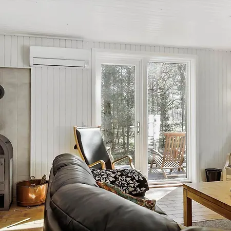 2534-nexo-strandmolleskoven-3 * Vester Somarken